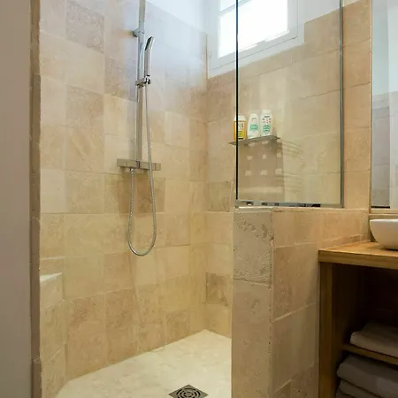 Budin Sea Apartment *